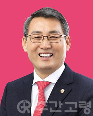 박정현 도의원.jpg
